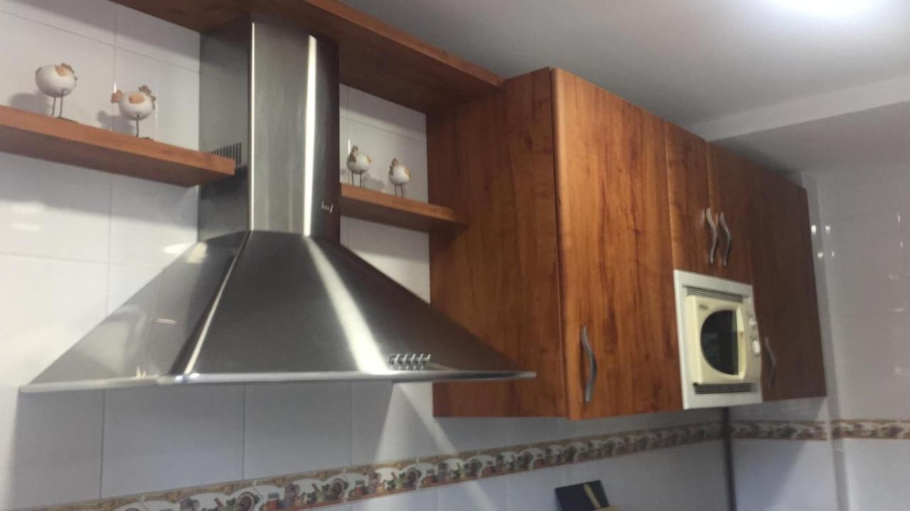Casa De Claudia Comillas- Jardin Privado - A 10 Metros Del Capricho De Gaudi מראה חיצוני תמונה