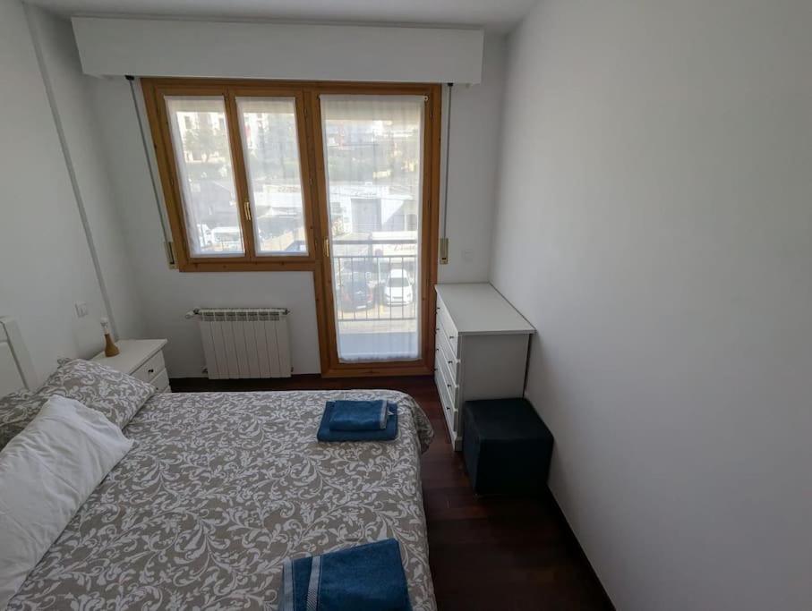 Casa De Claudia Comillas- Jardin Privado - A 10 Metros Del Capricho De Gaudi מראה חיצוני תמונה